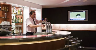 Novotel (8) Novotel (8)