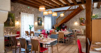 Restaurant Les Closeaux - Vallières les Grandes (10) Restaurant Les Closeaux - Vallières les Grandes (10)