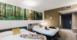 JUNIOR SUITE 4 JUNIOR SUITE 4