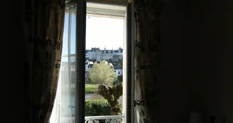 VUE CHAMBRE VUE CHAMBRE