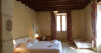 41. Chambre Piscine non contractuelle 2018 Château de Chissay©K (4)