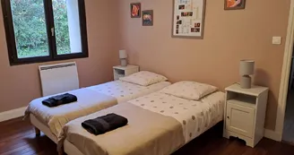 CHAMBRE 2 RDC CHAMBRE 2 RDC