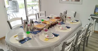 Pièce petit déjeuner / cuisine Pièce petit déjeuner / cuisine