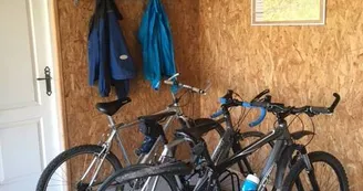 Espace vélo (Préau) Espace vélo (Préau)