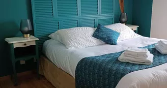 La Varenne - Chambre Caviste - 2 personnes La Varenne - Chambre Caviste - 2 personnes