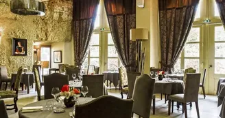 SALLE DE RESTAURANT COTE FENETRES light SALLE DE RESTAURANT COTE FENETRES light