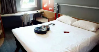 CHAMBRE DOUBLE CHAMBRE DOUBLE