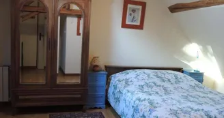 Chambre 2 étage - Gîte 2 - La Petite Lionnière Chambre 2 étage - Gîte 2 - La Petite Lionnière