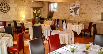 Auberge du Cheval Rouge - Restaurant à Chisseaux Auberge du Cheval Rouge - Restaurant à Chisseaux