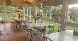 Véranda petit déjeuner Véranda petit déjeuner