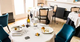 Le Cheval Blanc - Hôtel restaurant à Bléré Le Cheval Blanc - Hôtel restaurant à Bléré