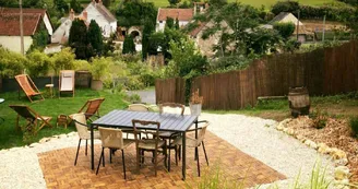 La-Bulle-de-Saint-Jul-Auberge-Tourangelle-terrasse-2 La-Bulle-de-Saint-Jul-Auberge-Tourangelle-terrasse-2