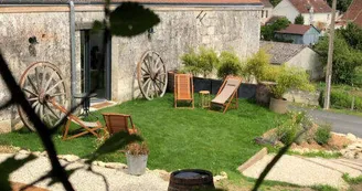 La-Bulle-de-Saint-Jul-Auberge-Tourangelle-terrasse-3-500x500 La-Bulle-de-Saint-Jul-Auberge-Tourangelle-terrasse-3-500x500