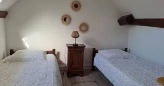 CHAMBRE 2 ETAGE CHAMBRE 2 ETAGE