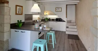 12. Le Grand Roc Touraine gîte de Groupe 16 pers près Chenonceau Cuisine partie droite 12. Le Grand Roc Touraine gîte de Groupe 16 pers près Chenonceau Cuisine partie droite