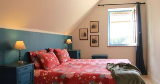 17. Le Grand Roc Touraine gîte de Groupe 16 pers près Chenonceau Chambre 2 lits adulte partie droite 17. Le Grand Roc Touraine gîte de Groupe 16 pers près Chenonceau Chambre 2 lits adulte partie droite