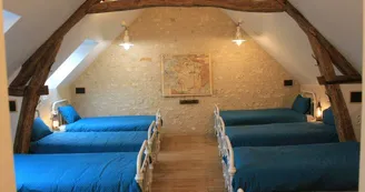 3. Le Grand Roc Touraine gîte de Groupe près Chenonceau Dortoir 8 pers partie gauche 3. Le Grand Roc Touraine gîte de Groupe près Chenonceau Dortoir 8 pers partie gauche
