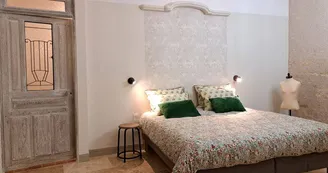 7. Le Grand Roc Touraine gîte de Groupe 16 pers près Chenonceau (2) Chambre accessible partie gauche 7. Le Grand Roc Touraine gîte de Groupe 16 pers près Chenonceau (2) Chambre accessible partie gauche