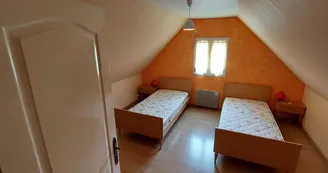 Bignone chambre à l'étage 2 lits 90