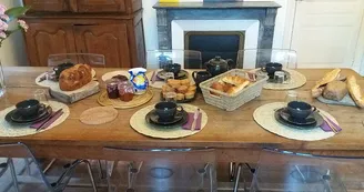 Petit-dejeuner-Salle à manger Petit-dejeuner-Salle à manger
