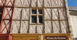 maison-du-tourisme-montrichard-val-de-cher-sud-val-de-loire-cite- (4) maison-du-tourisme-montrichard-val-de-cher-sud-val-de-loire-cite- (4)