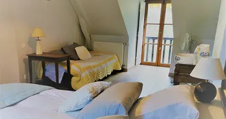 chambre familliale du gite au Jardin de Grand-Père chambre familliale du gite au Jardin de Grand-Père
