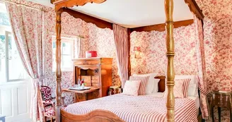 Chambre Supérieure baldaquin Chambre Supérieure baldaquin