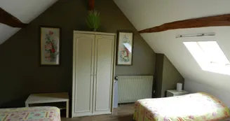 Chambre d'hôte Rose trémière - La Lionnière Chambre d'hôte Rose trémière - La Lionnière