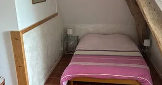 Espace couchage chambre fleurs blanches Espace couchage chambre fleurs blanches