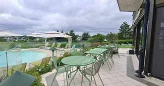 Terrasse Novotel Café